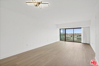 Foto del edificio - 13700 Marina Pointe Dr