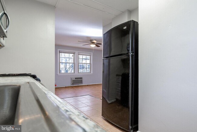 Foto del edificio - 2415 Ontario Rd NW