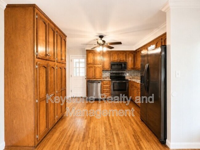Foto del edificio - 2111 Fleming Rd