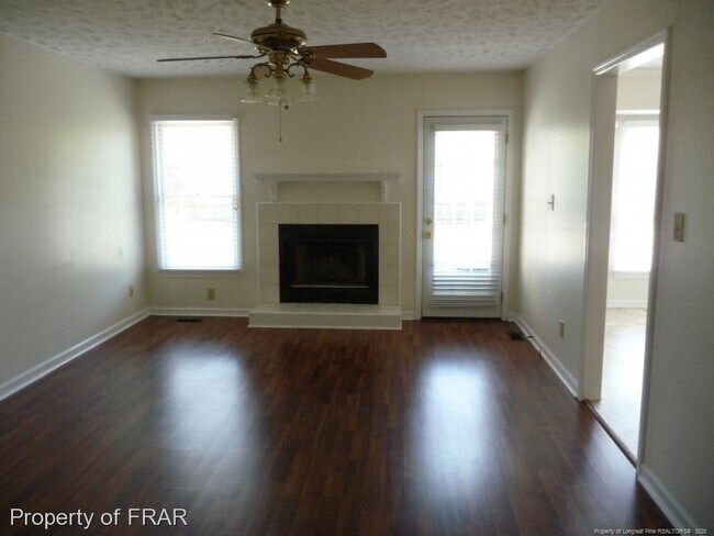 Building Photo - 1191 Helmsley Dr