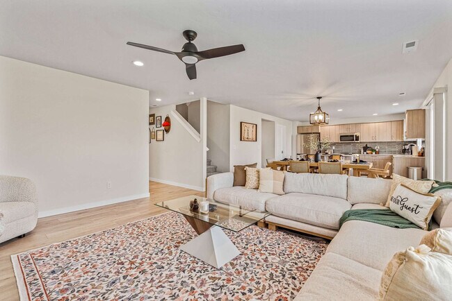 Foto del edificio - 5302 E Burnte Peak St