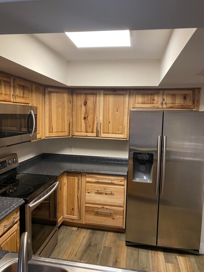 Foto del edificio - 9200 Green Meadows Way