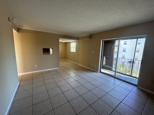 Foto del edificio - Cozy 1-Bedroom Apartment in Port Richey, F...