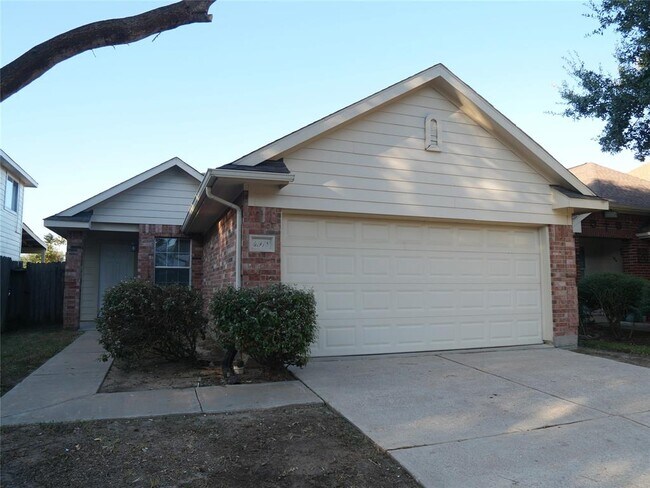 Foto del edificio - 4918 Canyon Blanco Dr