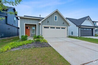 Building Photo - 269 Frogmore Lp