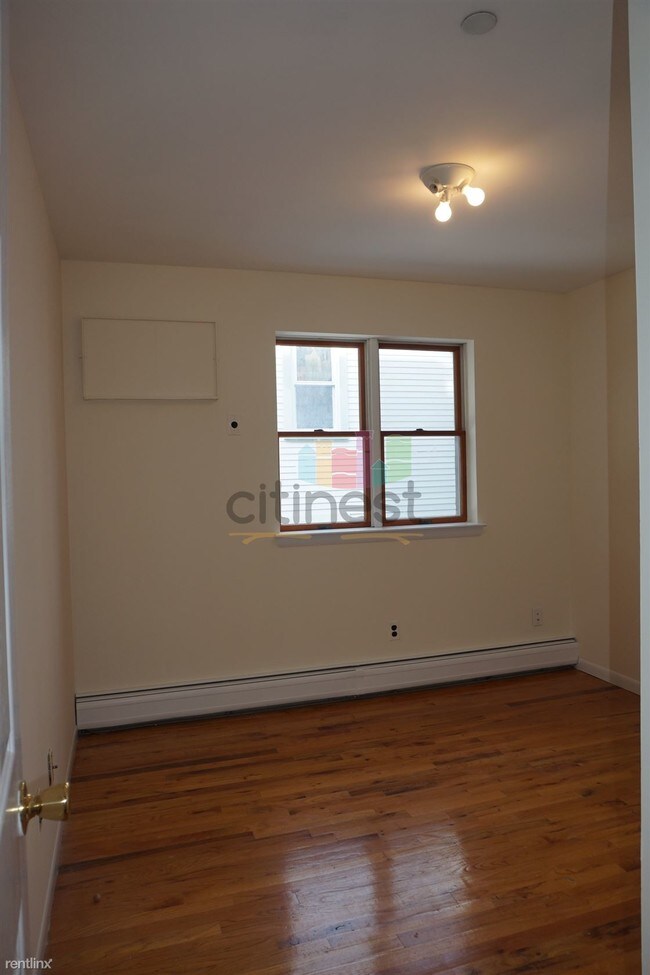 Building Photo - 475 Ovington Ave