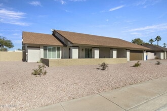 Building Photo - 1926 E Diamond Dr