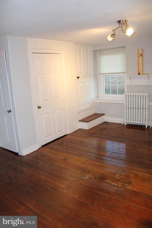 Building Photo - 1165 Ridge Rd