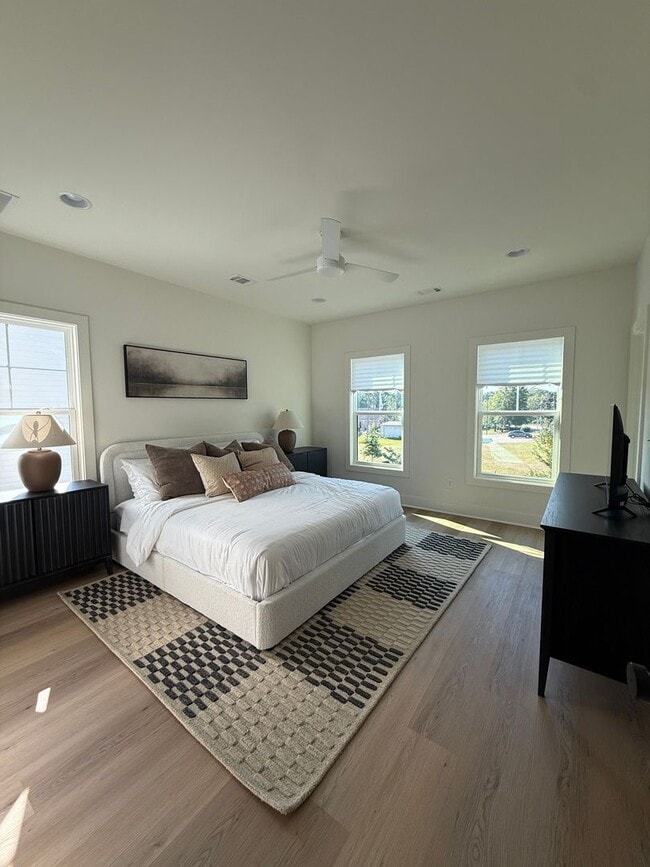 Foto del edificio - Awesome New Construction 5BR House Close t...