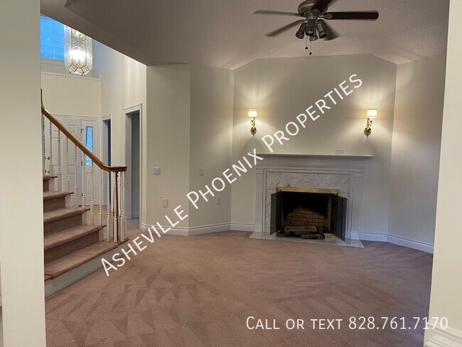 Building Photo - 12 Clovelly Way