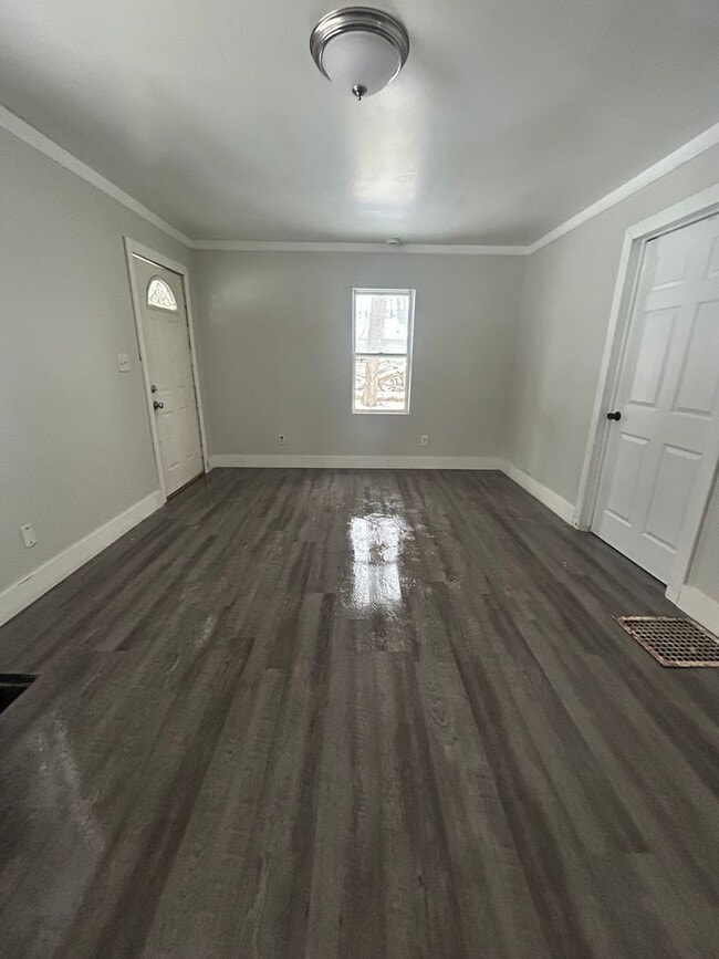 Building Photo - 1910 N Johnson St