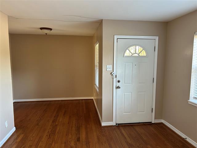 Building Photo - 10142 Lingo Ln