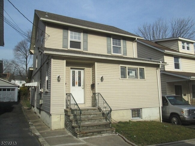 Foto del edificio - 2025 Ostwood Terrace