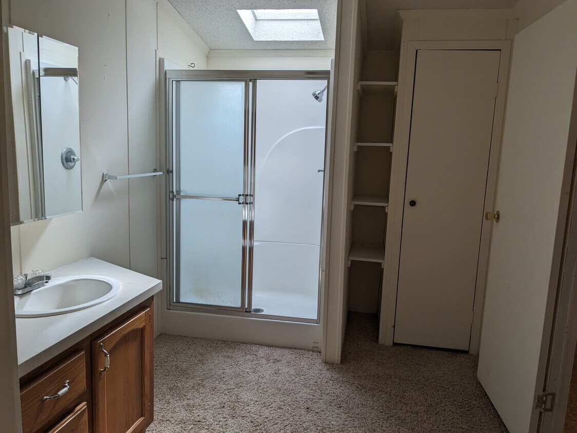 Foto principal - 3951 S Mentor Ave