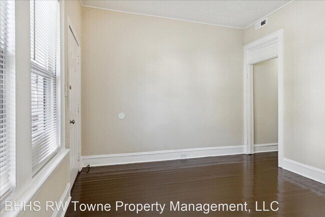 Building Photo - 2 br, 1 bath House - 732 17th Street