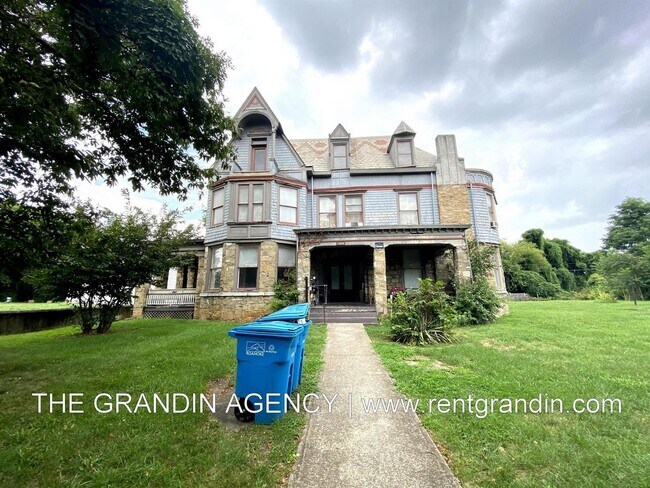 Foto del edificio - 1529 Patterson Avenue Southwest - 2