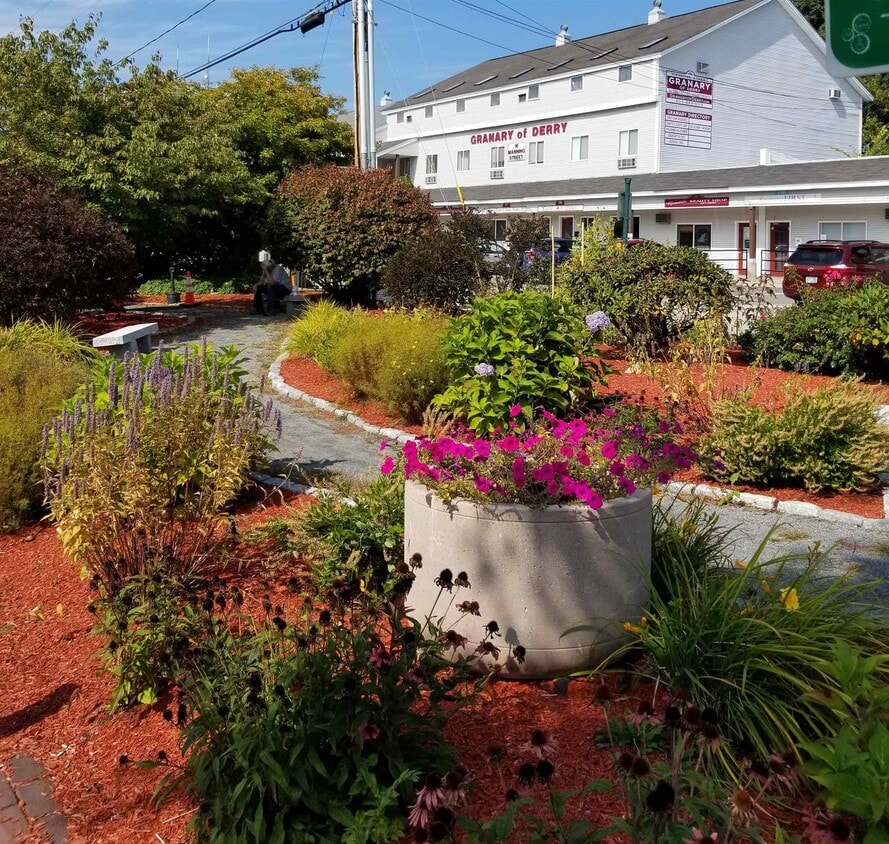 Primary Photo - 16 Manning St