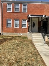 Building Photo - 4056 Edgewood Rd