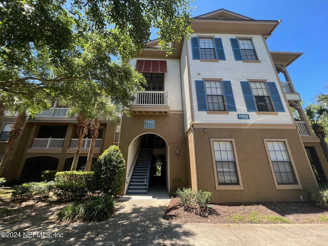 Primary Photo - 12700 Bartram Park Blvd