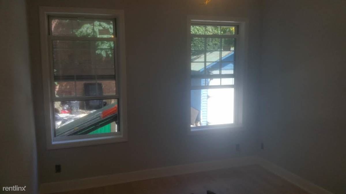 Building Photo - 2407 Ditmars Blvd