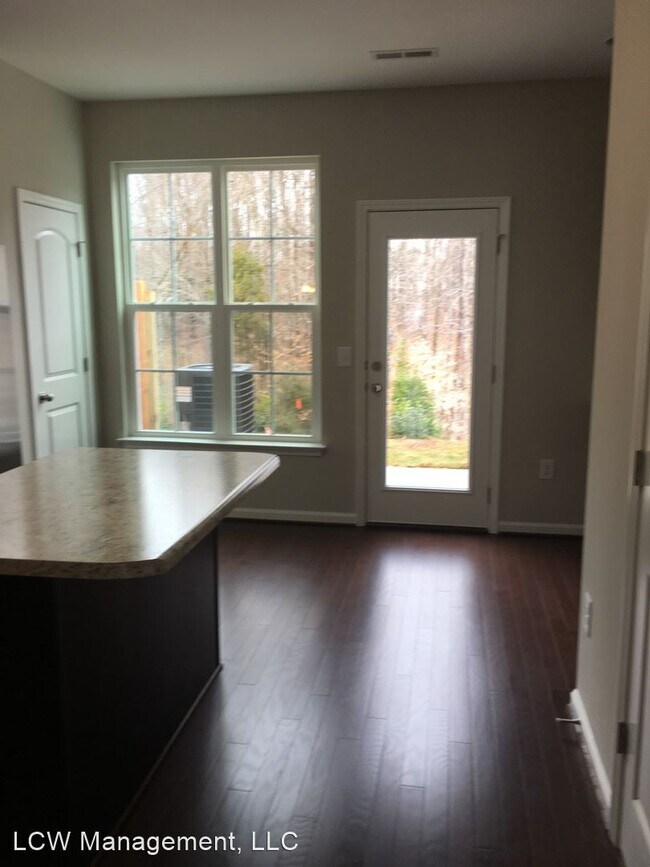 Building Photo - 2 br, 2.5 bath House - 5545 Farm House Trail