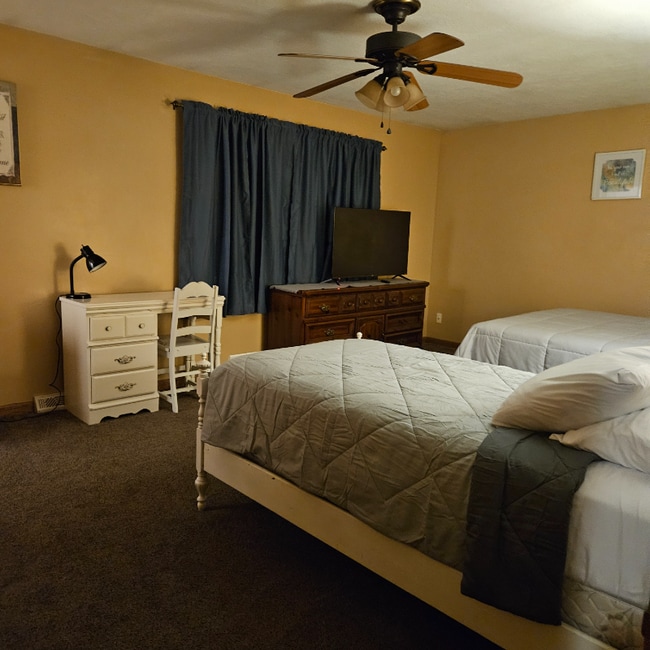 Foto del edificio - 1645 Tanglewood Dr