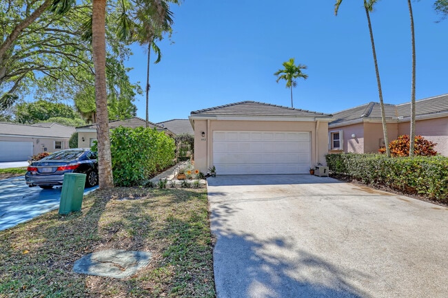 Foto del edificio - 1053 Island Manor Dr