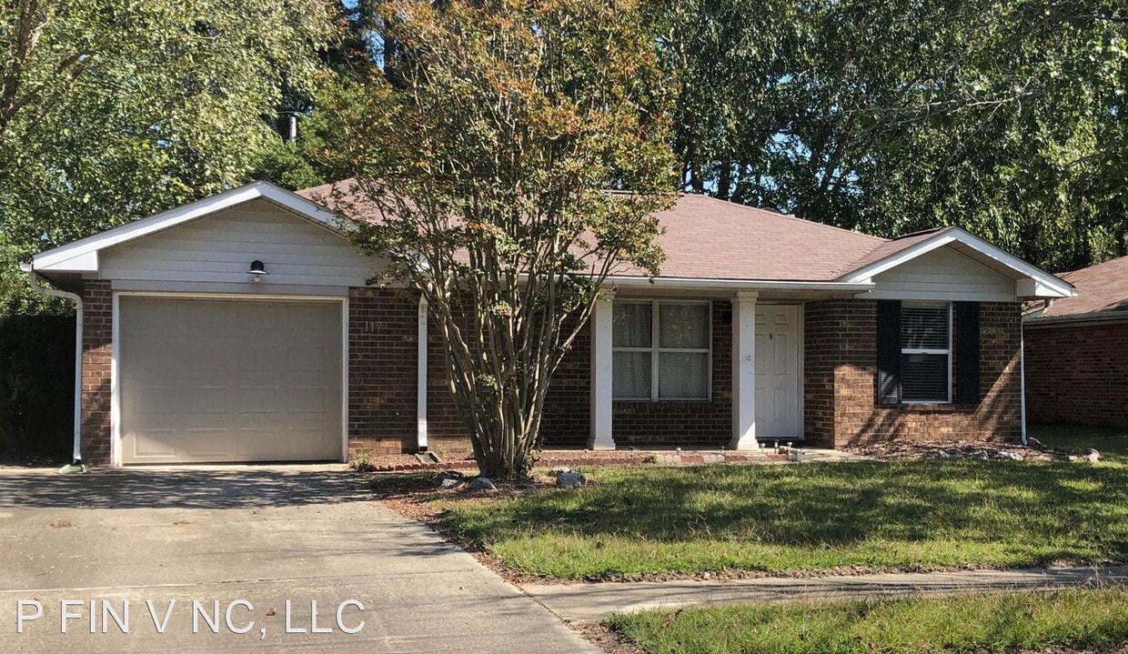 2 br, 2 bath House 117 Pembroke Ct House for Rent in Raeford, NC