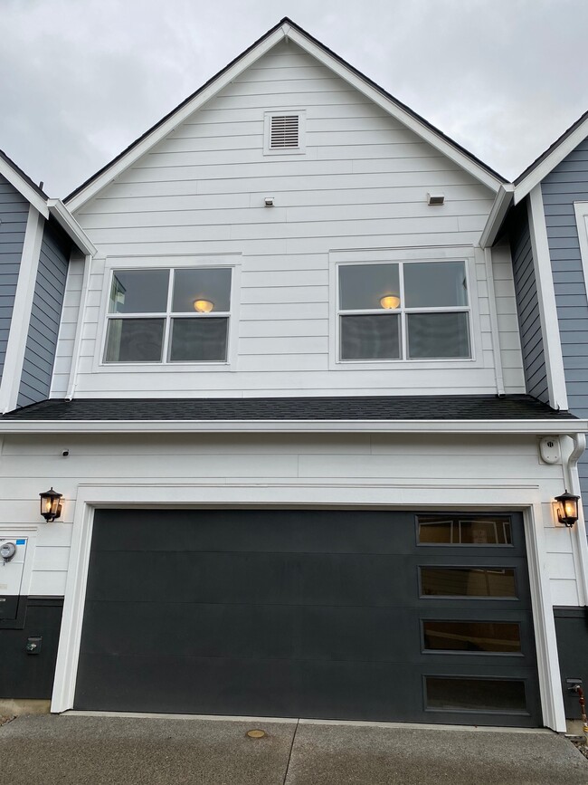 Photo - 7447 SE Chinquapin Dr Townhome