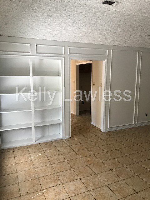 Foto del edificio - 7516 Woodhaven Dr