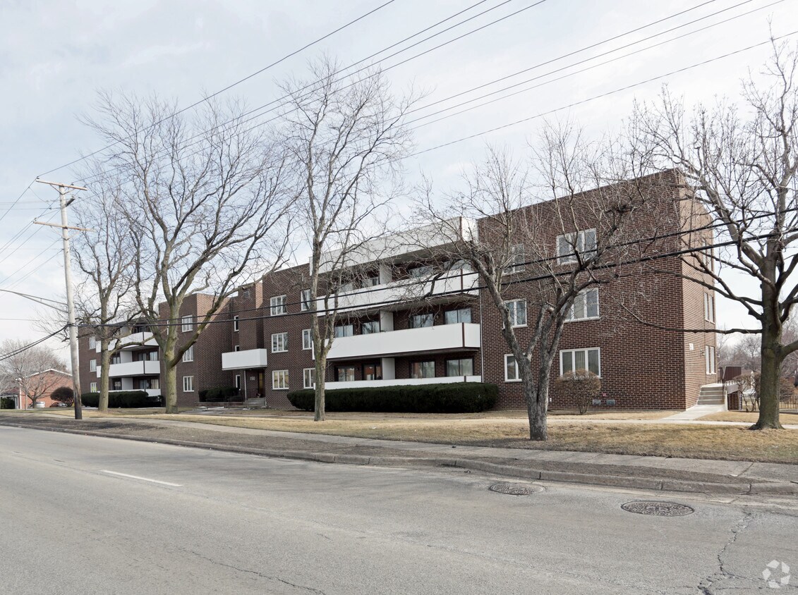 Primary Photo - 150 E Grand Ave