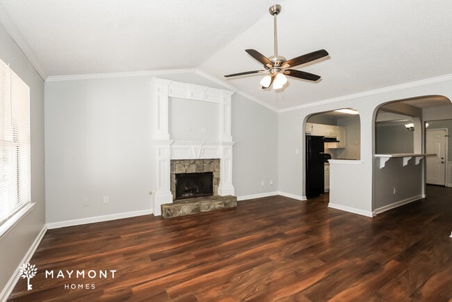 Foto del edificio - 1394 N Hampton Dr