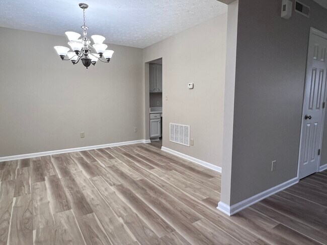 Foto del edificio - 12381 E 131st St