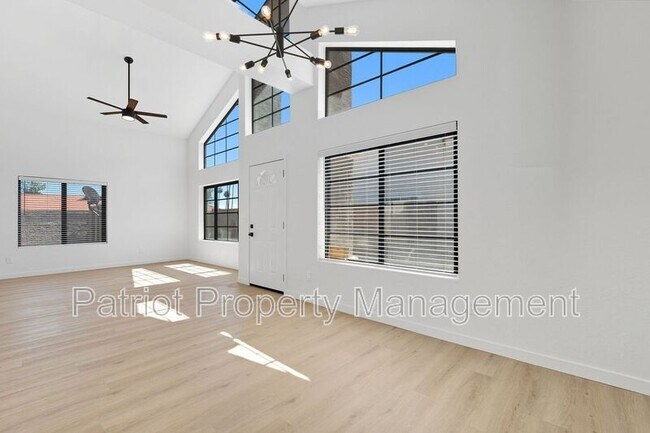 Foto del edificio - 1447 N Dana St
