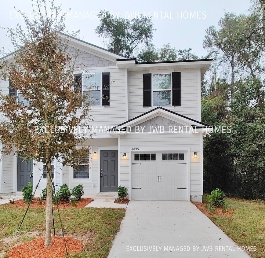 Foto principal - 6635 Talking Tree Ct