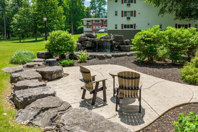 Cascadas de la armonía - Longbranch Park Apartments