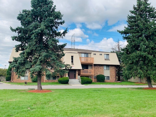 Foto principal - 524 Bellarmine Dr E