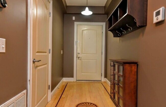 Building Photo - 151 Avenue C