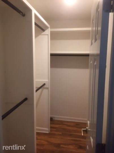 Building Photo - 2 br, 2 bath Condo - 2050 Woodlawn Drive