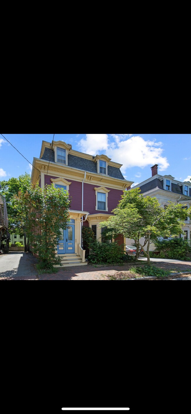 Front of building - 34 Cushman St