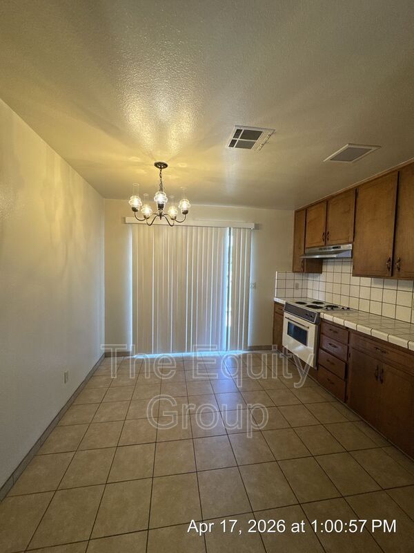 Foto del edificio - 5224 W Cambridge Ave