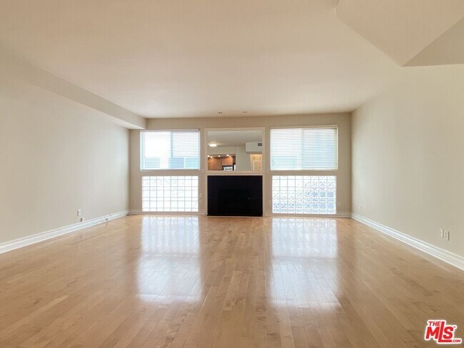 Foto del edificio - 1227 Granville Ave
