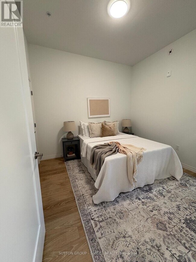 Building Photo - 351 Hill St