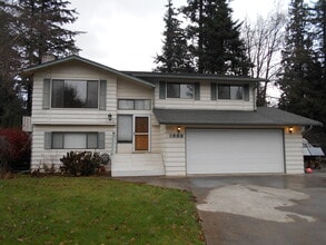 Building Photo - 1085 Shaw Rd
