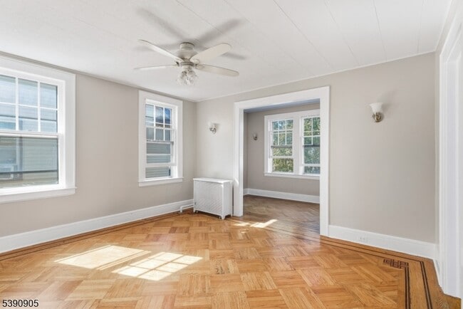 Building Photo - 527 Madison Ave