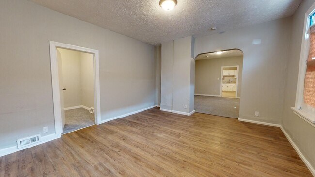 Foto del edificio - 3409 W.60th