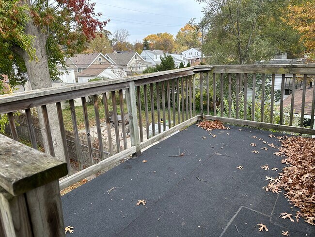 Rear Balcony - 217 E Drayton St