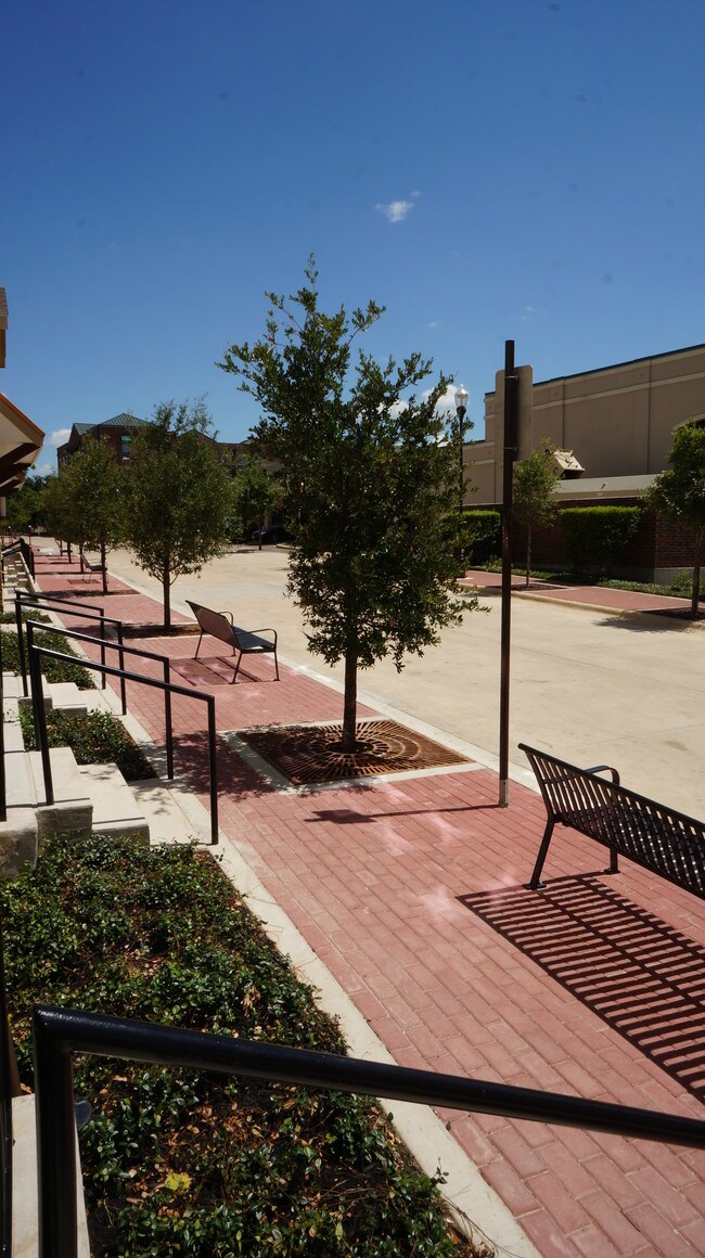 Northgate Proper Apartments College Station, TX