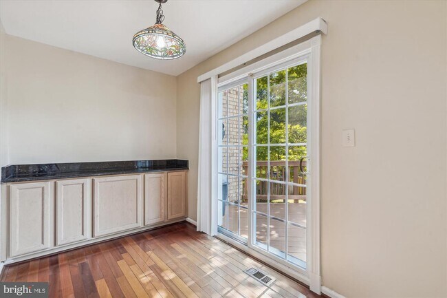 Foto del edificio - 1105 Moorefield Hill Ct SW