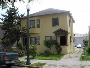Building Photo - 1438 Alcatraz Ave